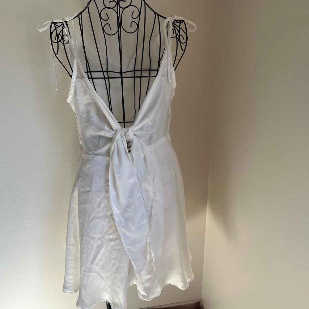 Olia White Satin Cowl Neck Mini Dress Tie Shoulder Back Detail Size M - Picture 5 of 8